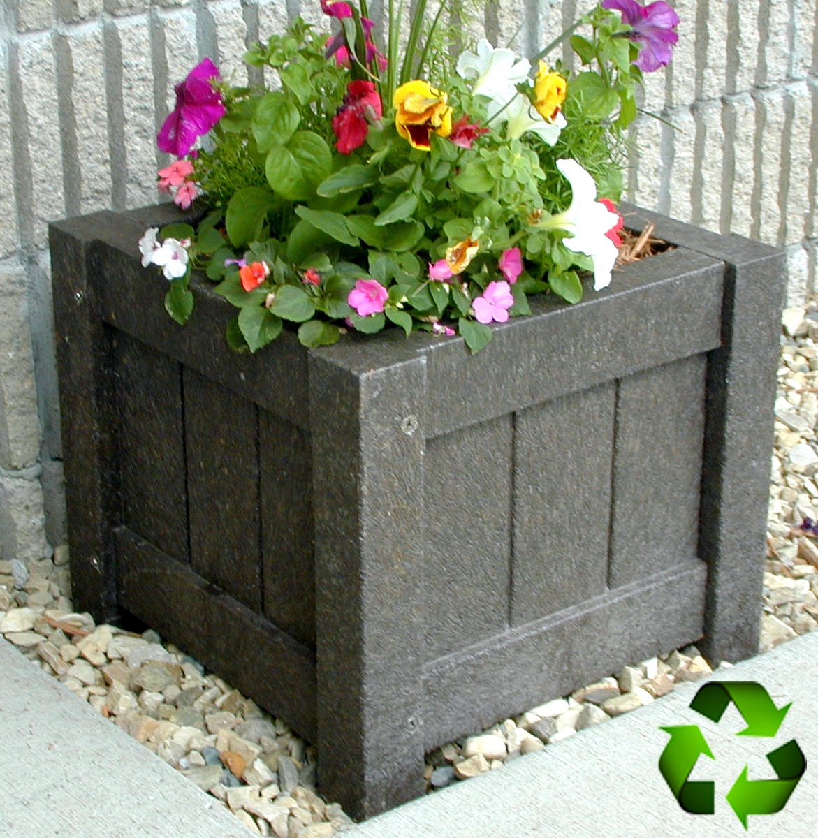 Frontera Recycled Plastic Planter - Square