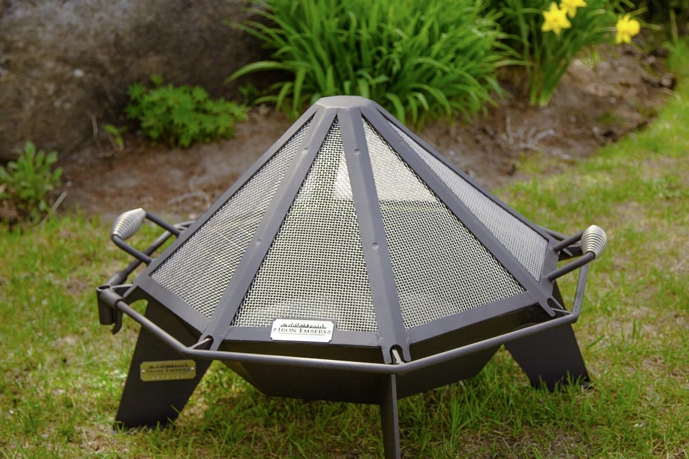 Iron Embers Stainless Spark Screen for Octagon Cottager Fire Pit